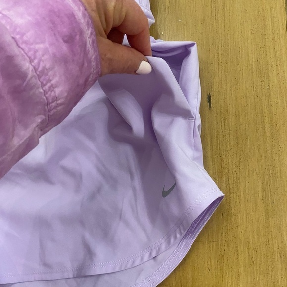 Nike Women’s Lavender Athletic Shorts High Waist Lined New Size large - Picture 7 of 12